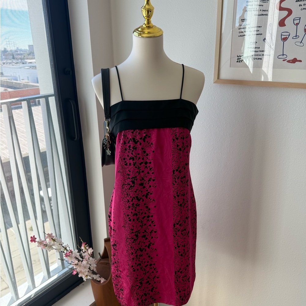 Chic Pink and Black Mini Dress